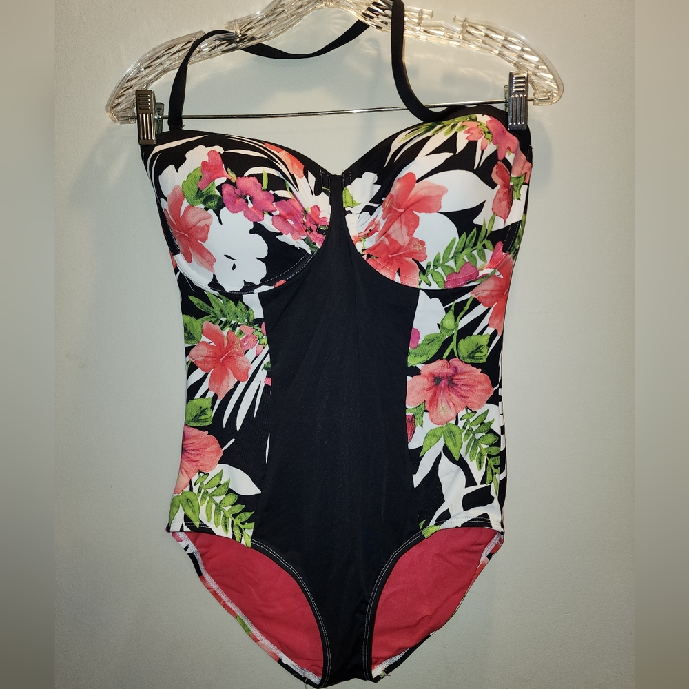 Tommy Bahama floral Swimsuit sz12DD